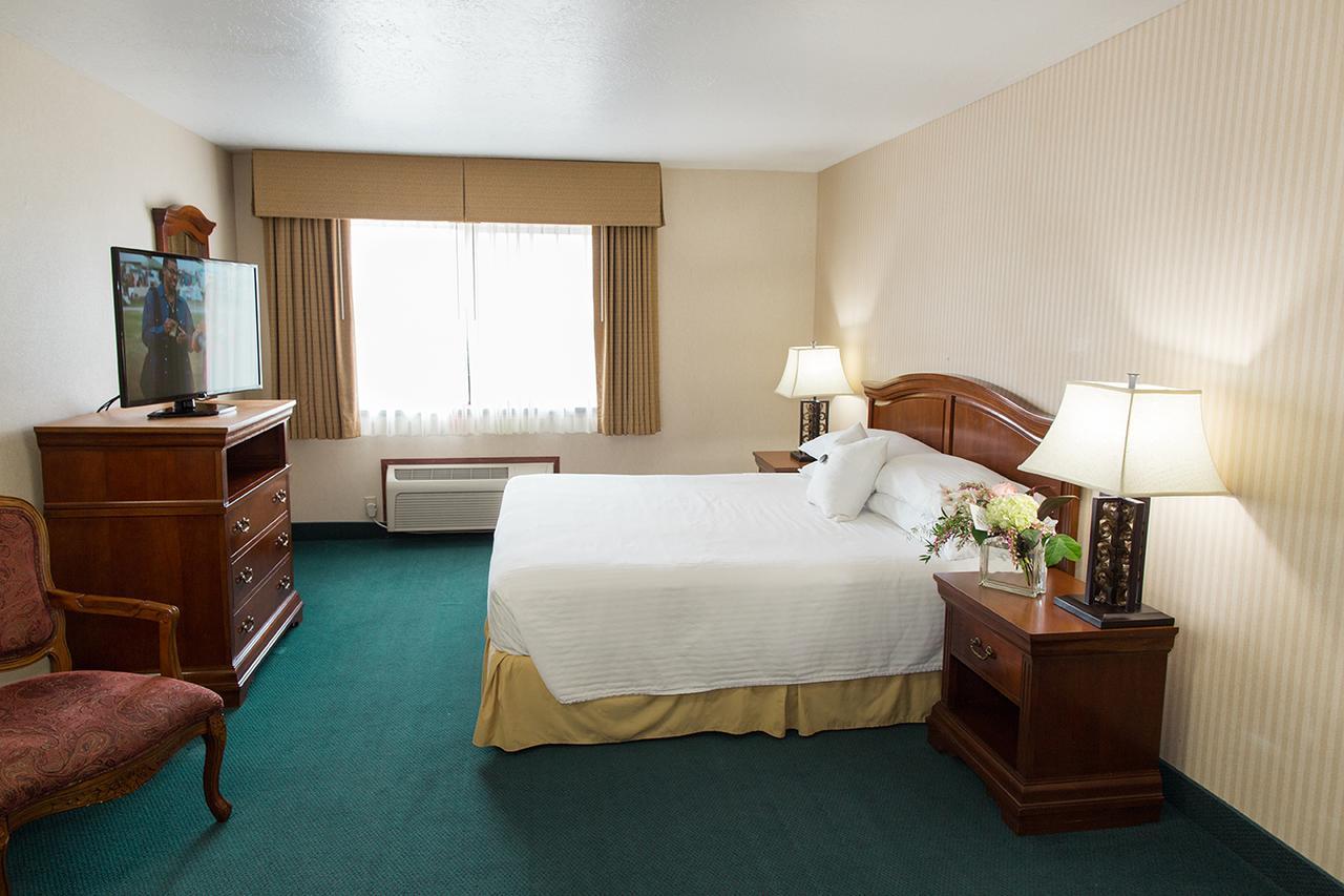 Rogue Regency Inn&Suites Medford Exterior foto
